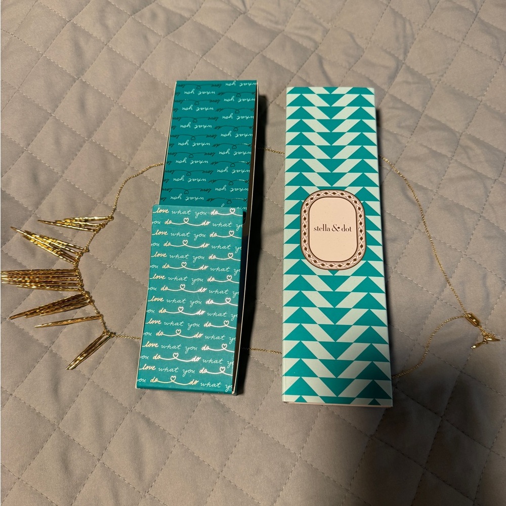 Stella And Dot Adjustable Gold Statement Necklace - image 5